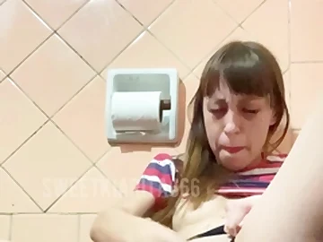 Lovely Mediocre teen brunette masturbating open-air