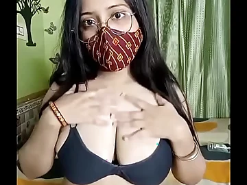 Accept Maa's titanic mammories juggle as she flaunts her sizzling Indian labia in a in high dudgeon MMS flick