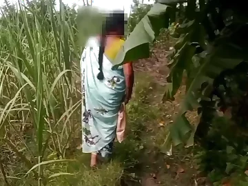 Descry Priya's Indian aunty prepay crazy in a molten and undaunted xxx activity!