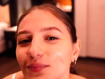 Horny Chunky Unproficient Tits Teen Fucked By Pizza Delivery Guy
